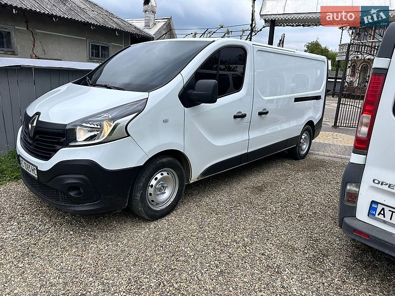 Вантажний фургон Renault Trafic 2019 в Івано-Франківську