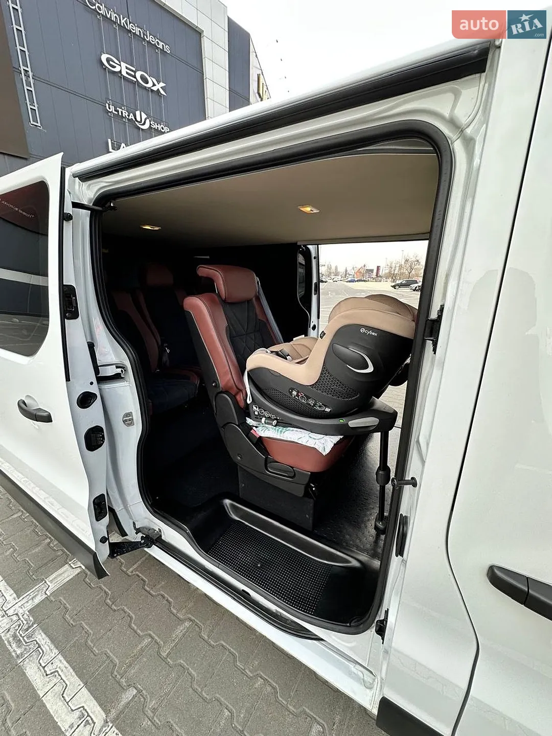 2022 Renault Trafic - мініатюра 15