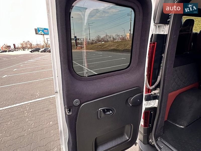 Минивэн Renault Trafic 2022 в Киеве