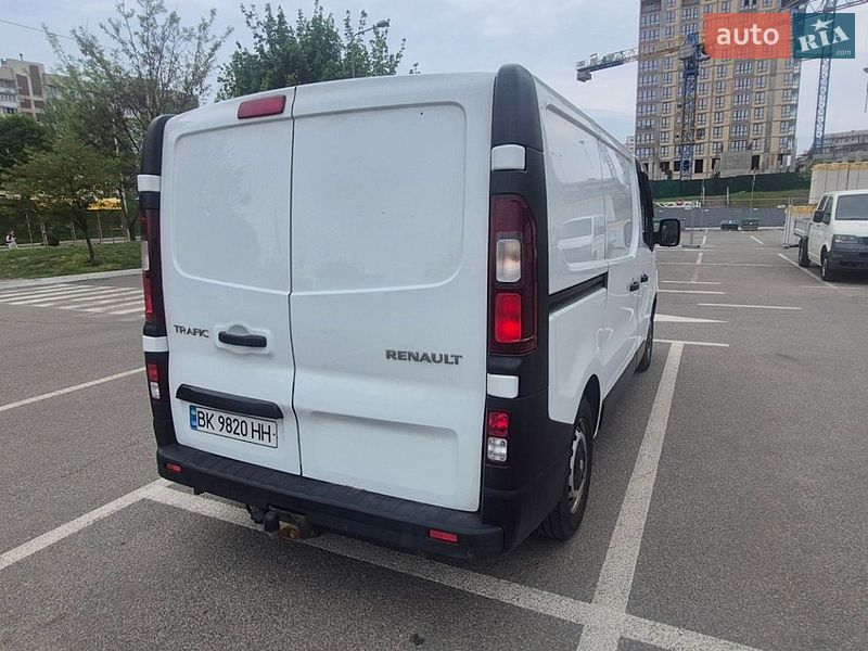 Грузовой фургон Renault Trafic 2017 в Киеве