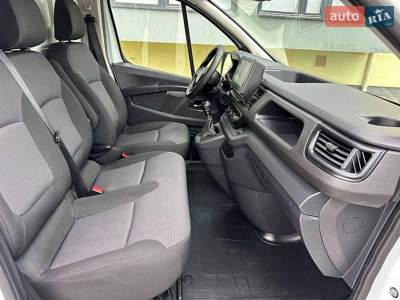 Грузовой фургон Renault Trafic 2023 в Киеве