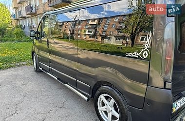 Мінівен Renault Trafic 2006 в Нововолинську фото 3 Мінівен Renault Trafic 2006 в Нововолинську