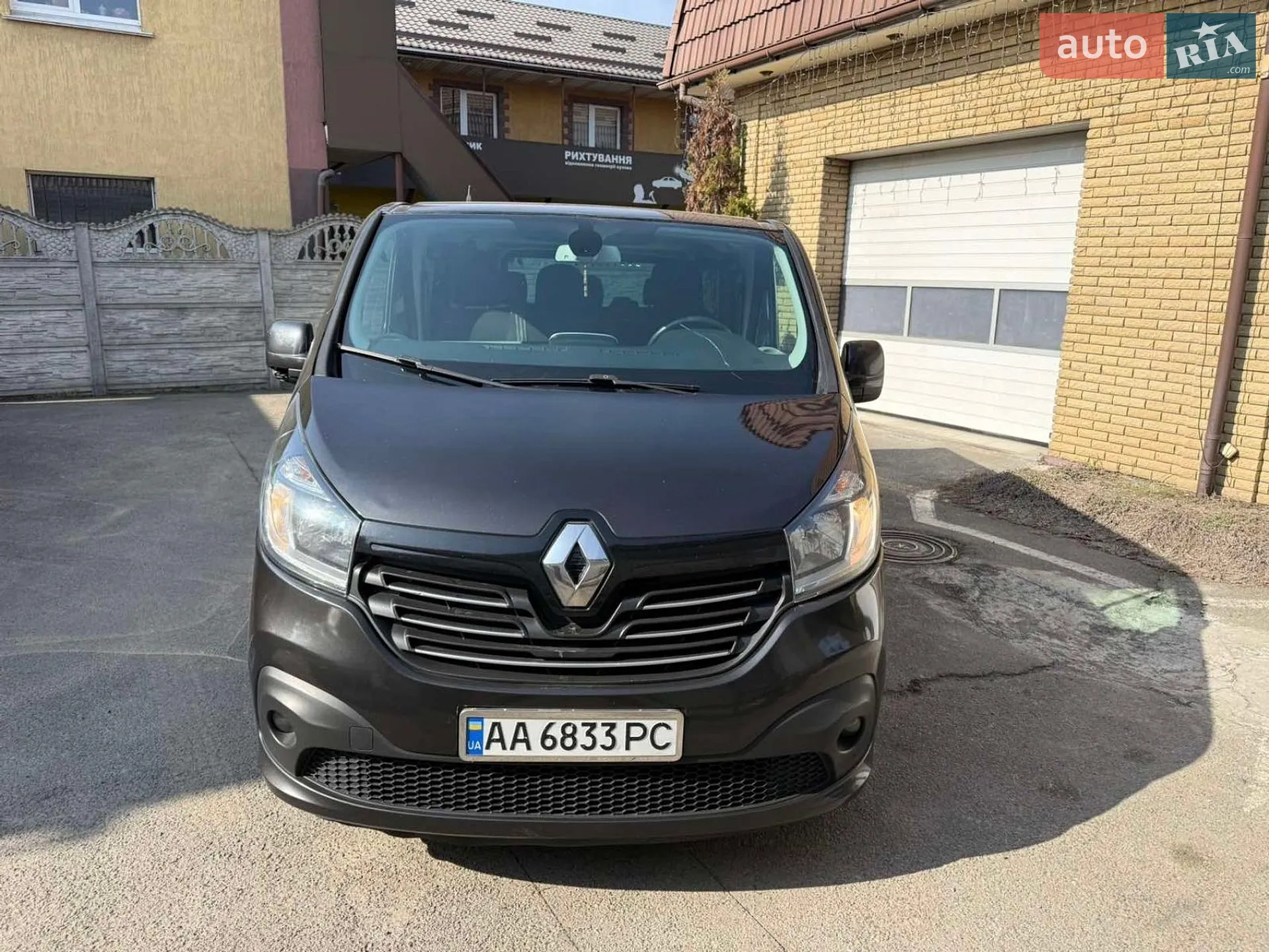 2016 Renault Trafic - мініатюра 2