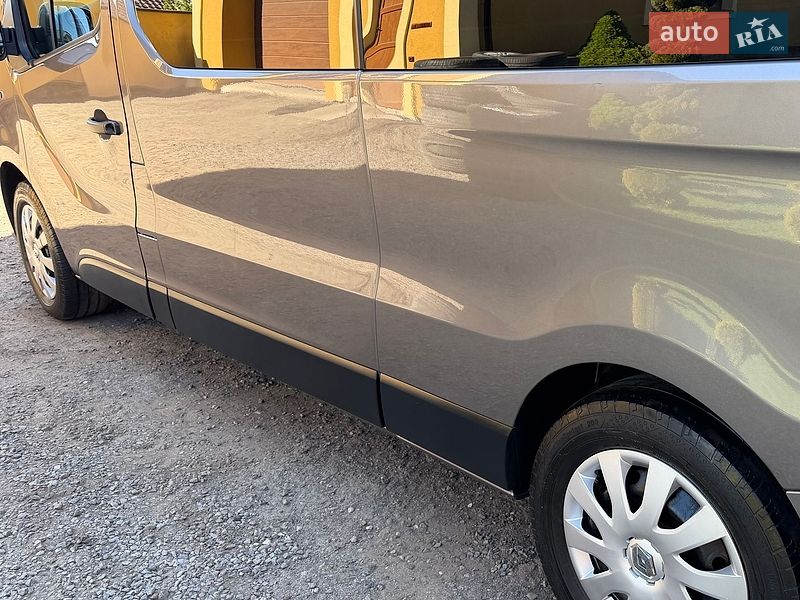 Мінівен Renault Trafic 2017 в Львові
