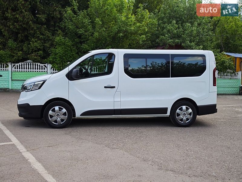 Минивэн Renault Trafic 2022 в Дубно