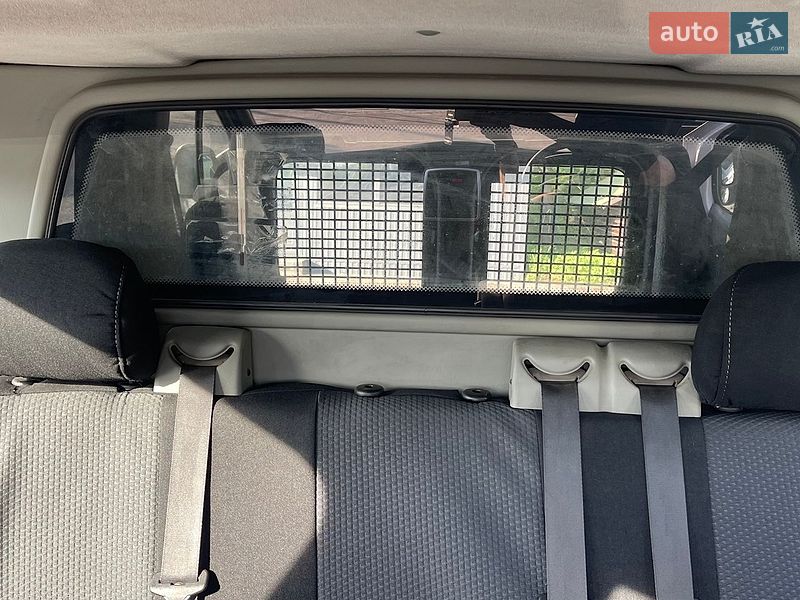 Вантажопасажирський фургон Renault Trafic 2012 в Вінниці
