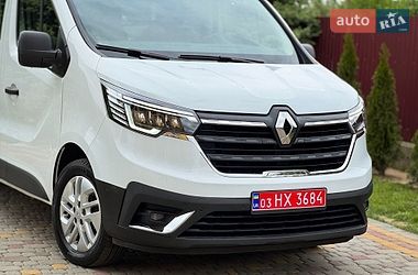 Вантажний фургон Renault Trafic 2023 в Дрогобичі