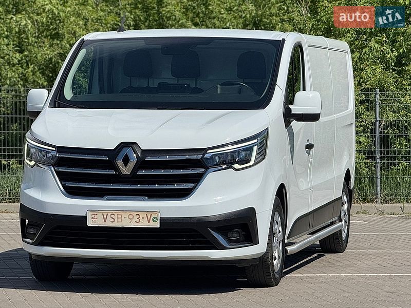 Вантажний фургон Renault Trafic 2022 в Дубні