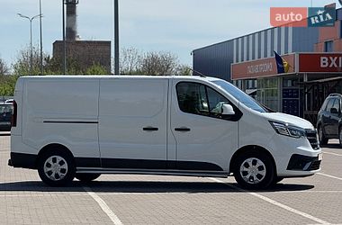 Вантажний фургон Renault Trafic 2022 в Дубні
