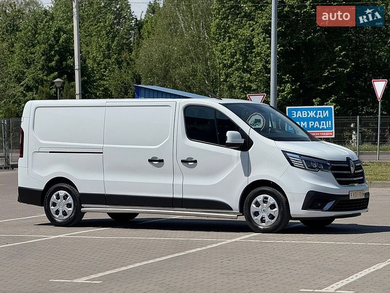 Вантажний фургон Renault Trafic 2022 в Дубні