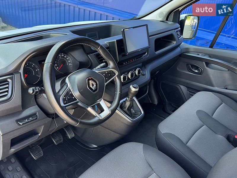 Вантажний фургон Renault Trafic 2022 в Дубні