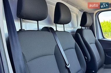 Вантажний фургон Renault Trafic 2022 в Дубні