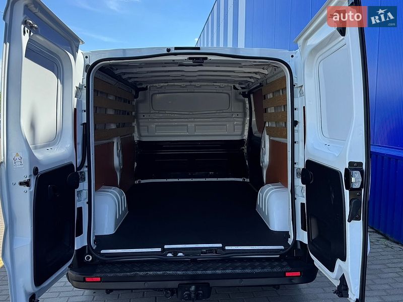Вантажний фургон Renault Trafic 2022 в Дубні