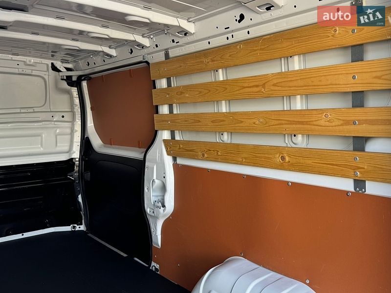 Вантажний фургон Renault Trafic 2022 в Дубні