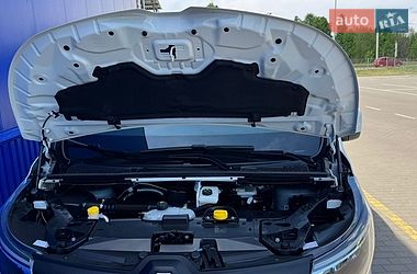 Вантажний фургон Renault Trafic 2022 в Дубні