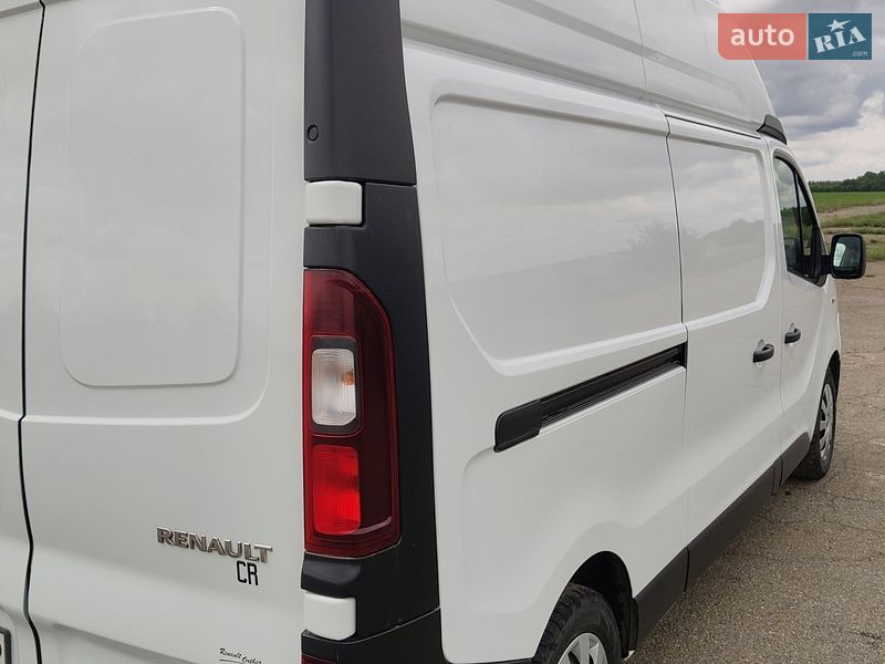 Вантажний фургон Renault Trafic 2016 в Лисянці