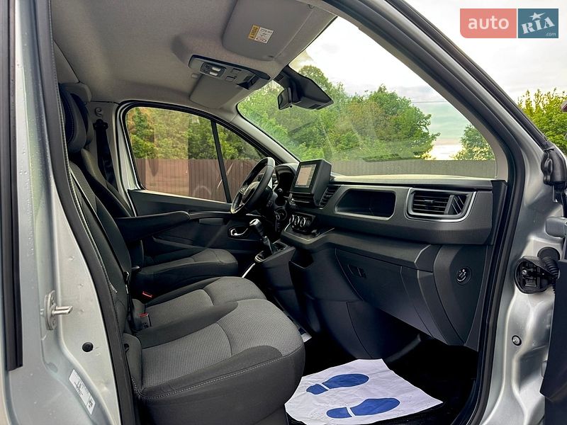 Минивэн Renault Trafic 2022 в Дубно