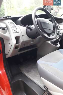 Вантажопасажирський фургон Renault Trafic 2012 в Смілі
