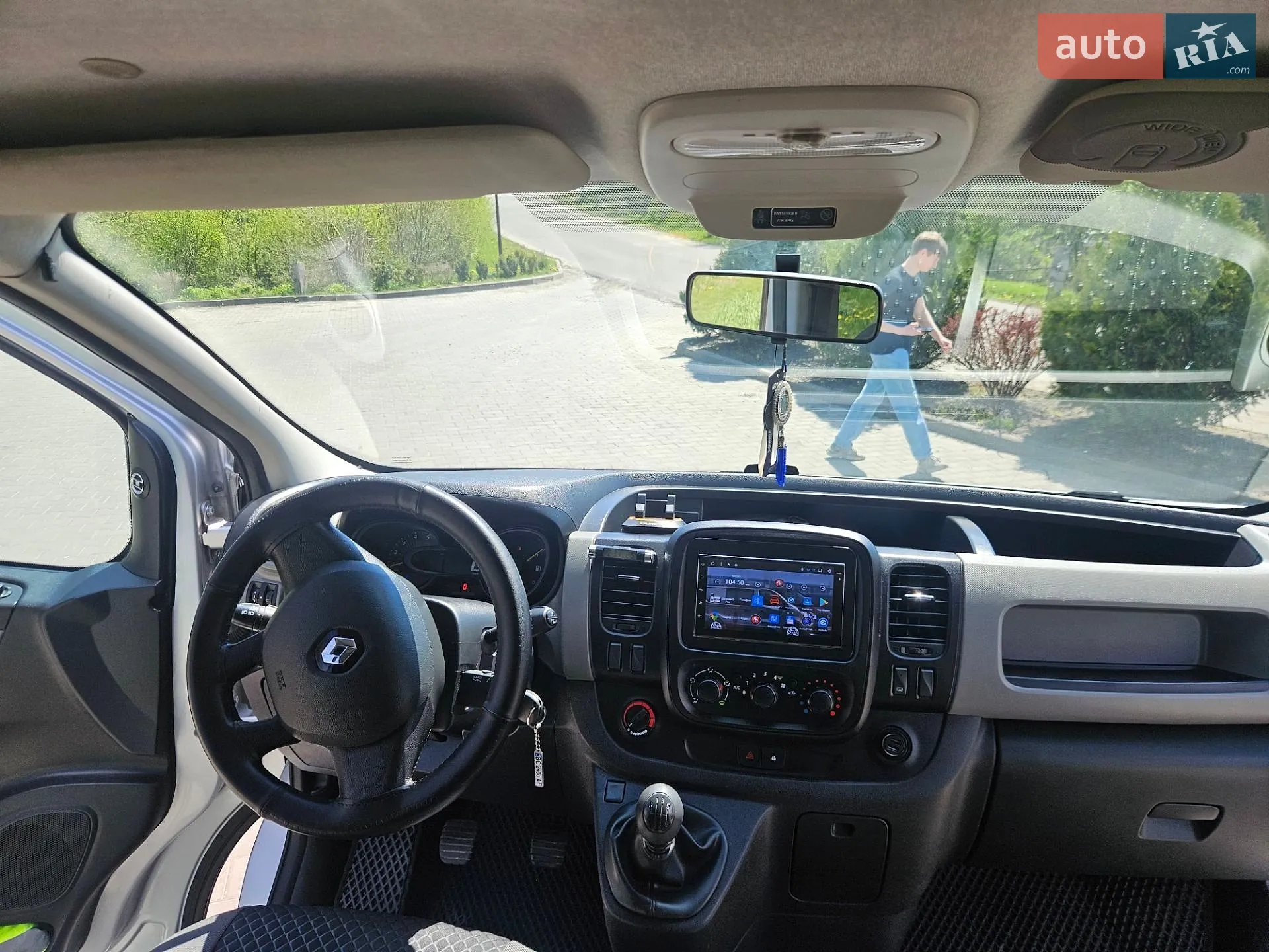 2015 Renault Trafic - мініатюра 10