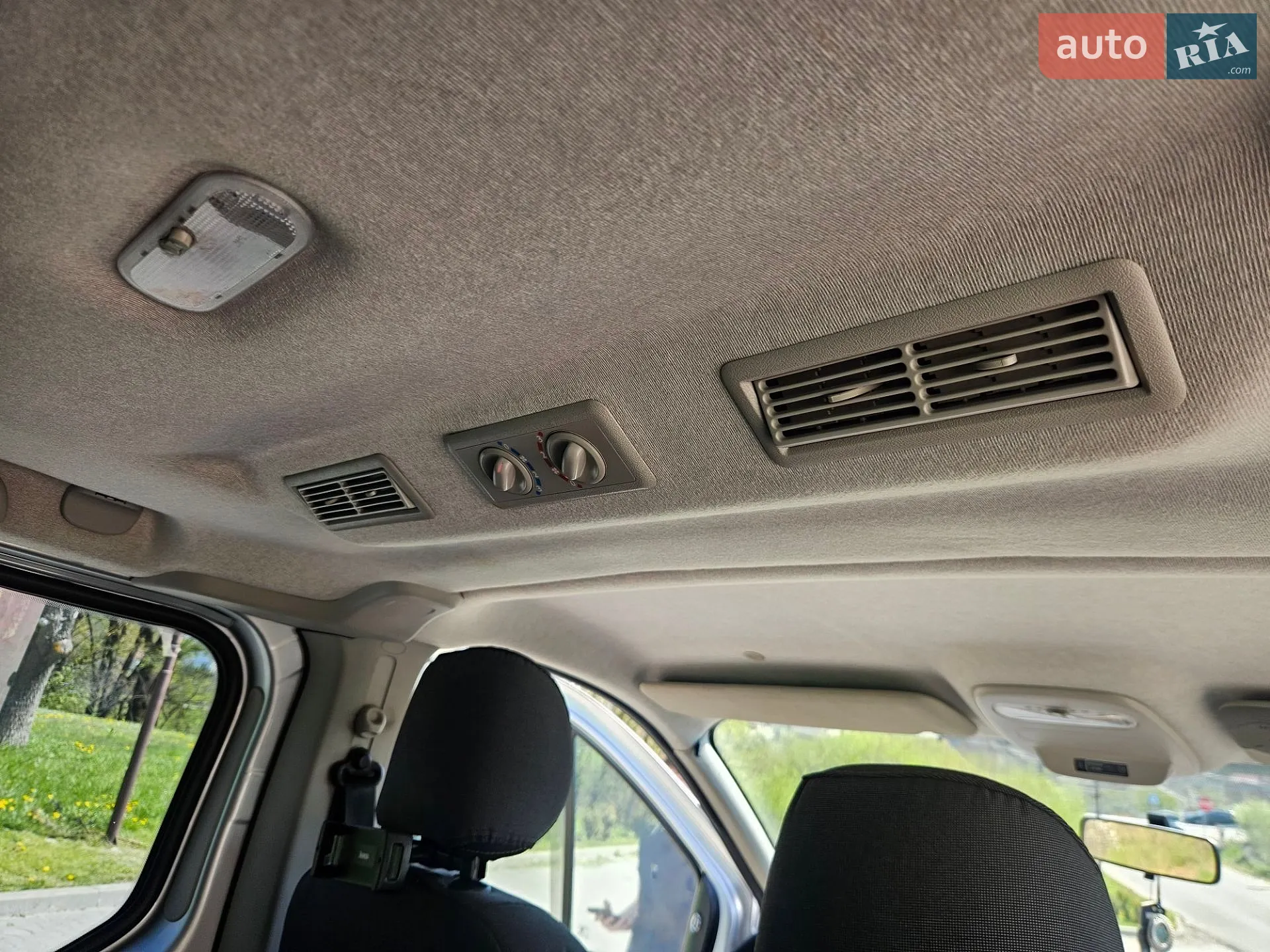 2015 Renault Trafic - мініатюра 15