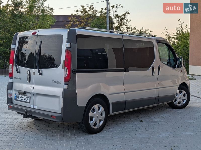 Минивэн Renault Trafic 2008 в Ивано-Франковске фото 3 Минивэн Renault Trafic 2008 в Ивано-Франковске