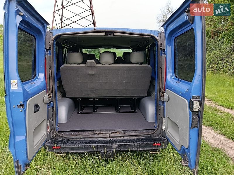 Мінівен Renault Trafic 2006 в Смілі