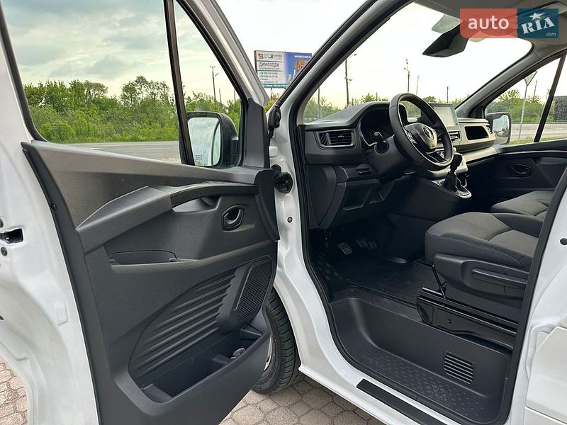 Грузовой фургон Renault Trafic 2022 в Киеве
