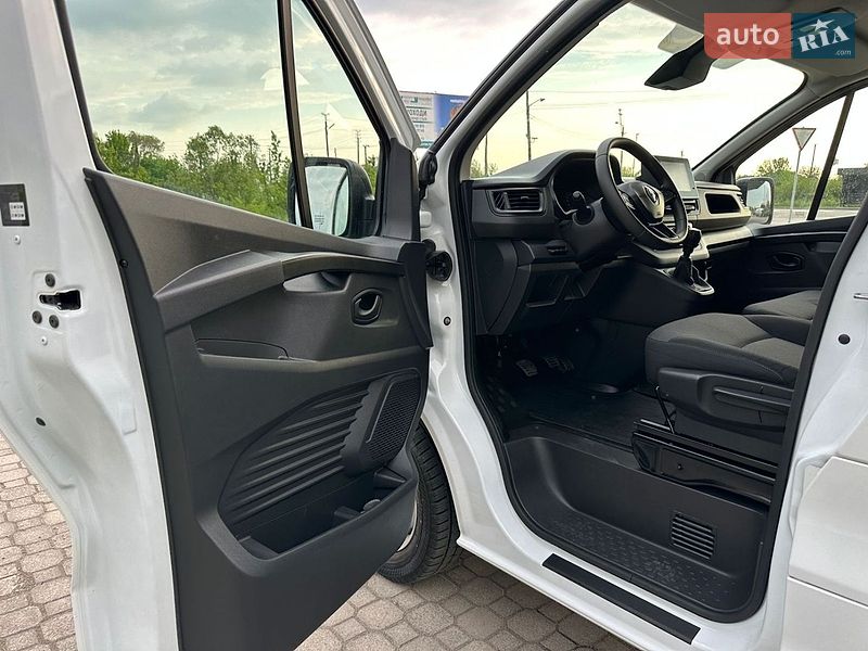Грузовой фургон Renault Trafic 2022 в Киеве