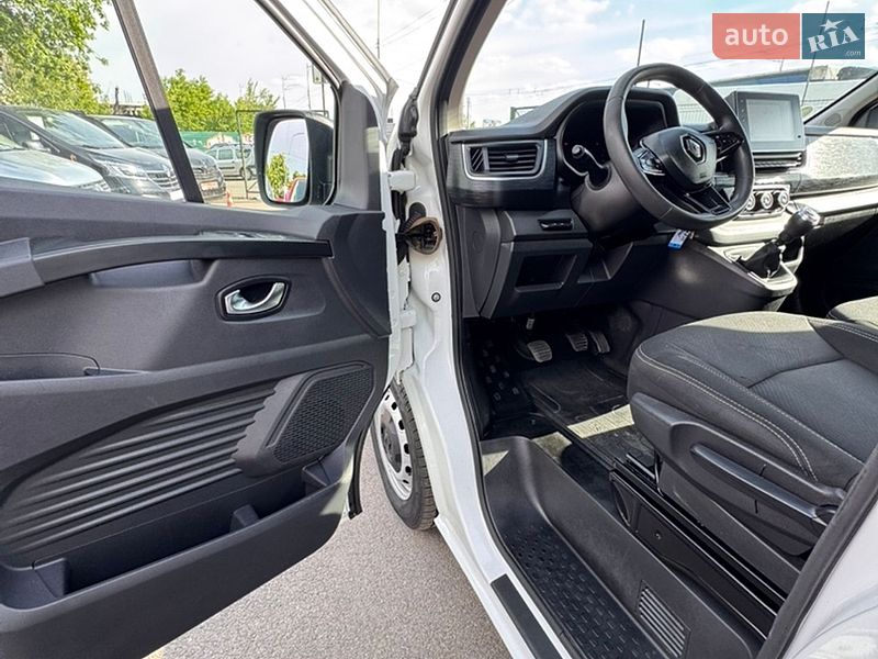 Грузовой фургон Renault Trafic 2022 в Киеве