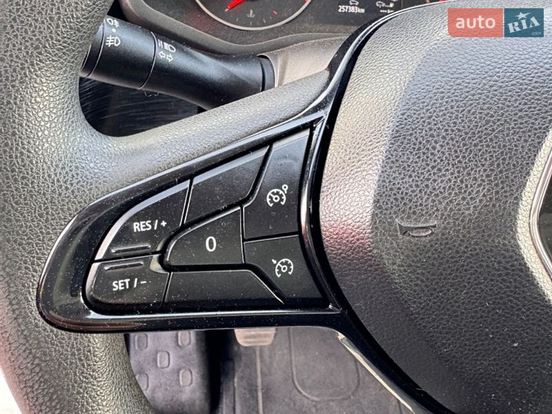 Грузовой фургон Renault Trafic 2022 в Киеве