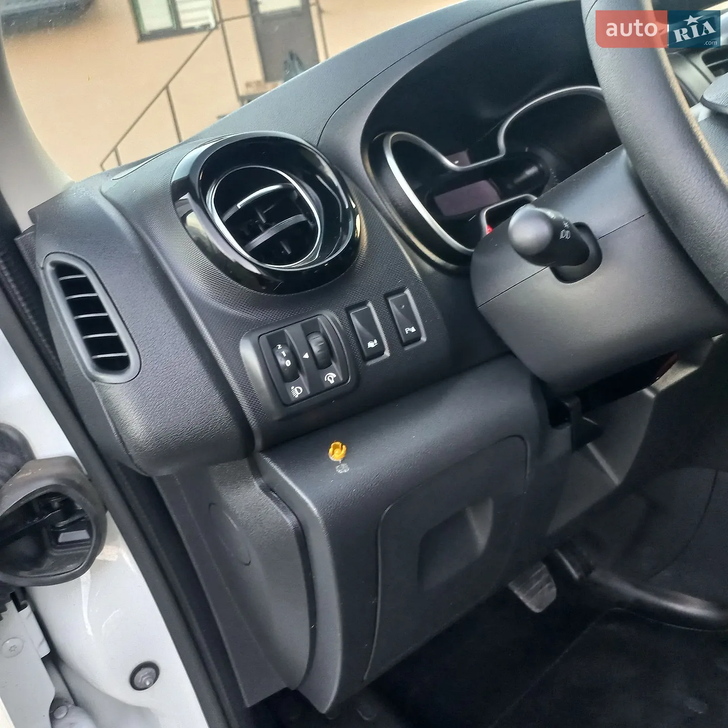 2021 Renault Trafic - мініатюра 19