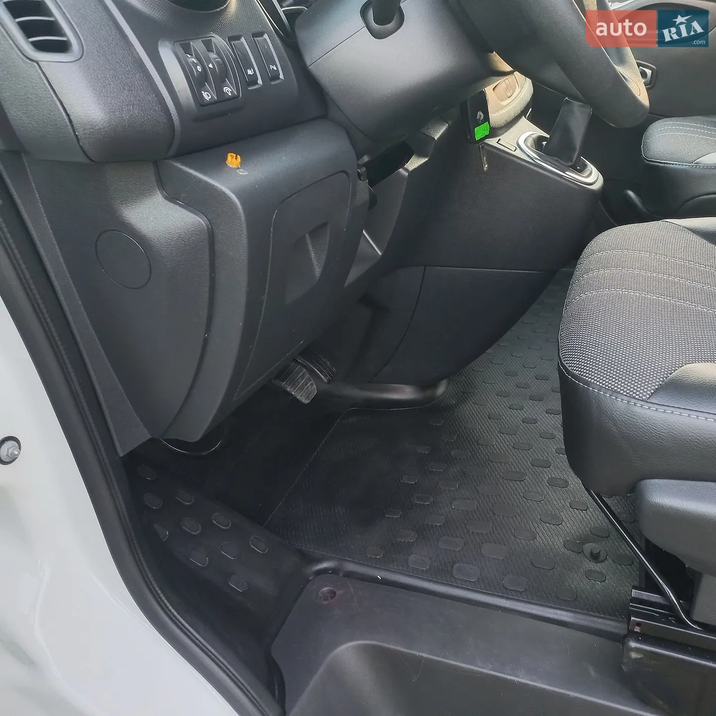 2021 Renault Trafic - мініатюра 21