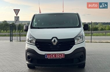 Грузопассажирский фургон Renault Trafic 2017 в Буче