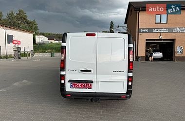 Грузопассажирский фургон Renault Trafic 2017 в Буче