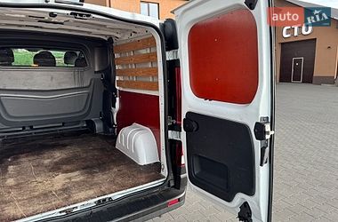 Грузопассажирский фургон Renault Trafic 2017 в Буче