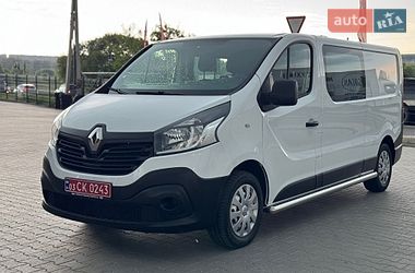 Грузопассажирский фургон Renault Trafic 2017 в Буче