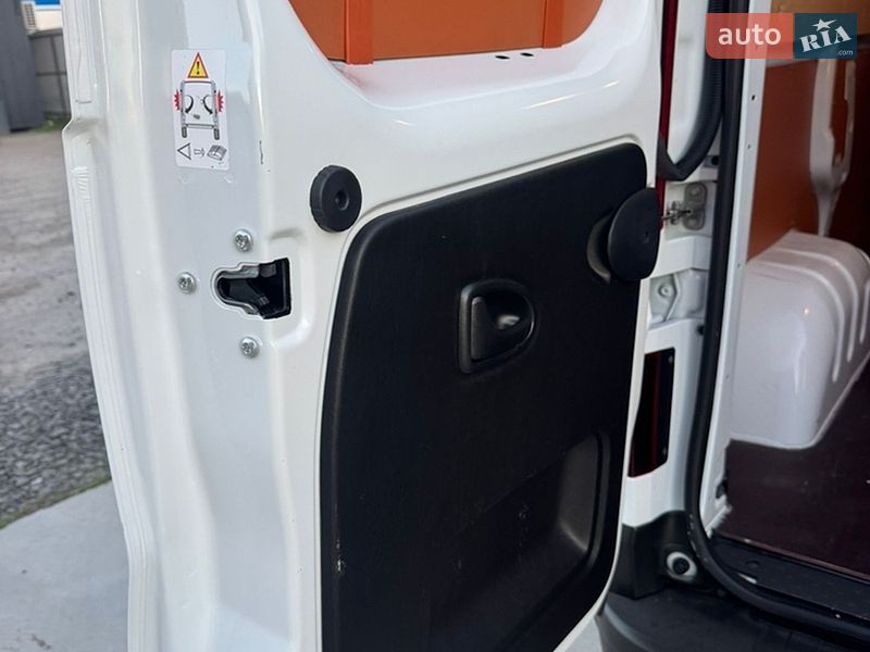 Грузовой фургон Renault Trafic 2024 в Дубно