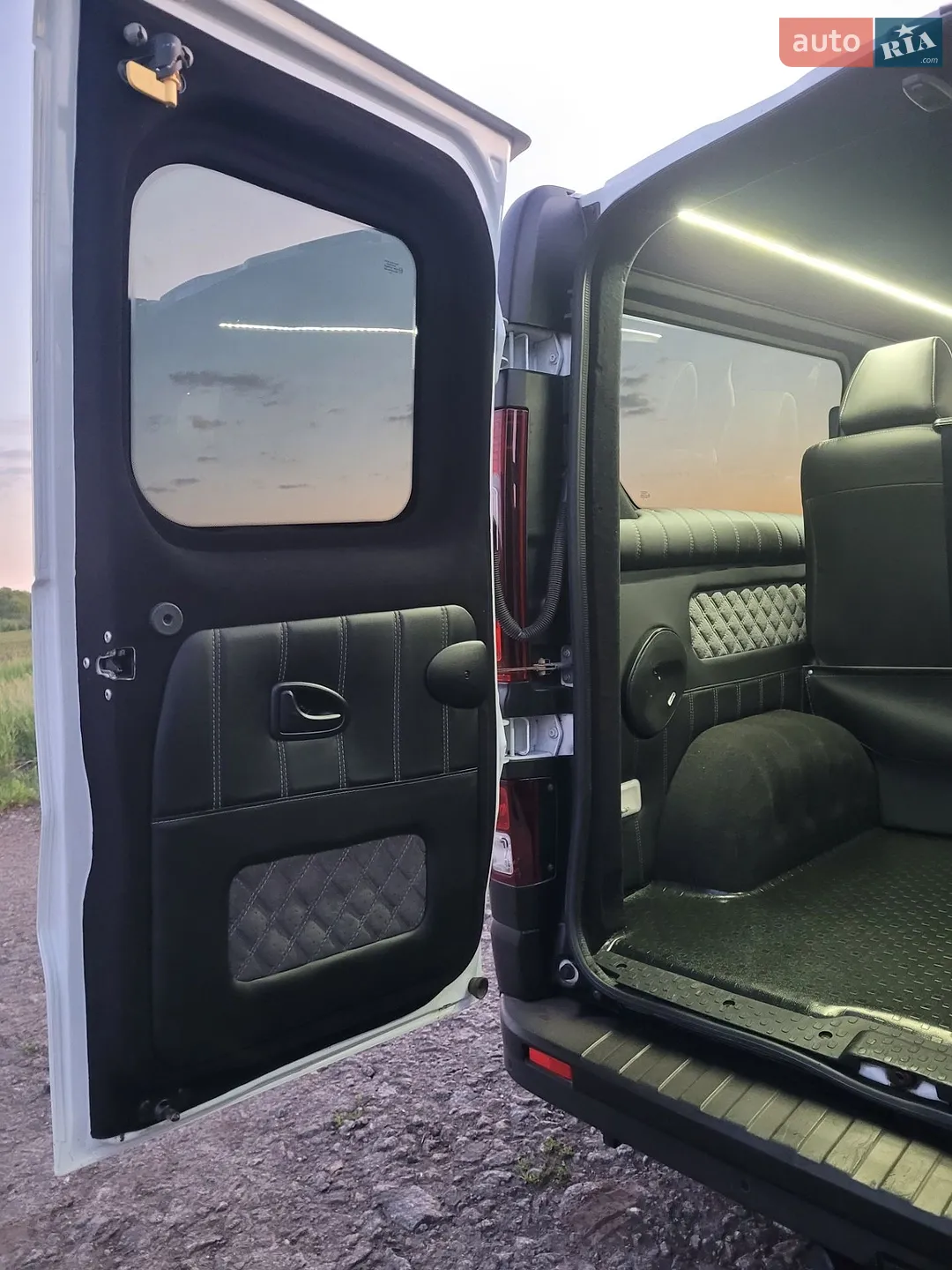 2021 Renault Trafic - мініатюра 43