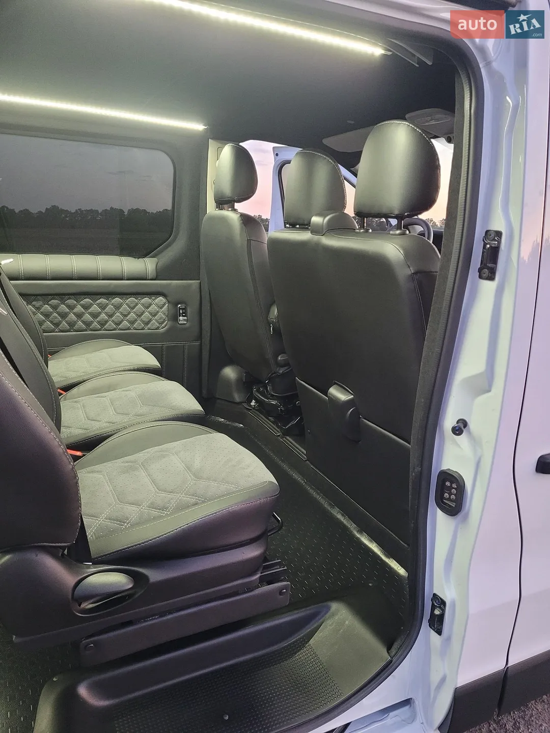 2021 Renault Trafic - мініатюра 49