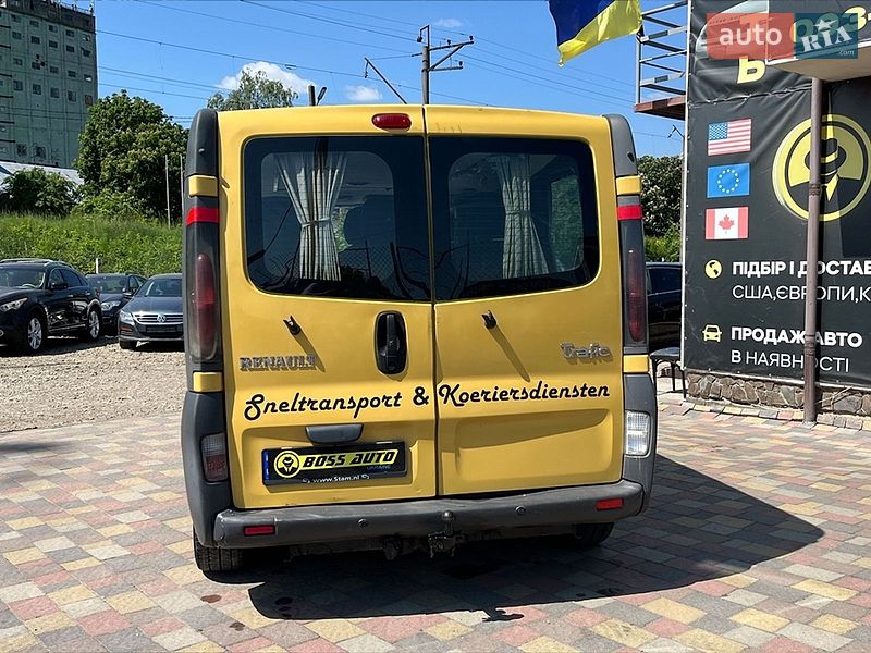Минивэн Renault Trafic 2005 в Стрые