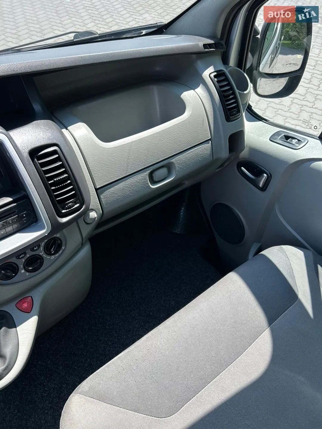 2011 Renault Trafic - мініатюра 85