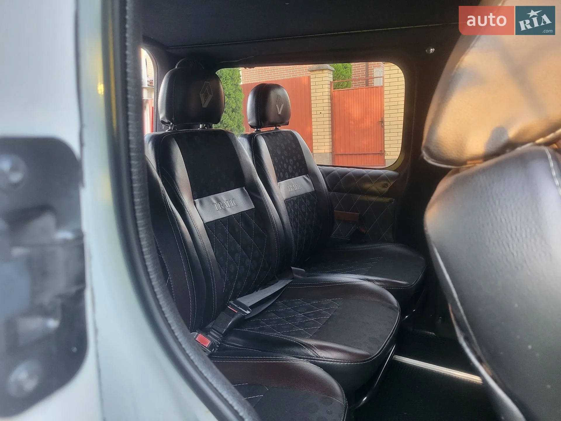 2011 Renault Trafic - мініатюра 72