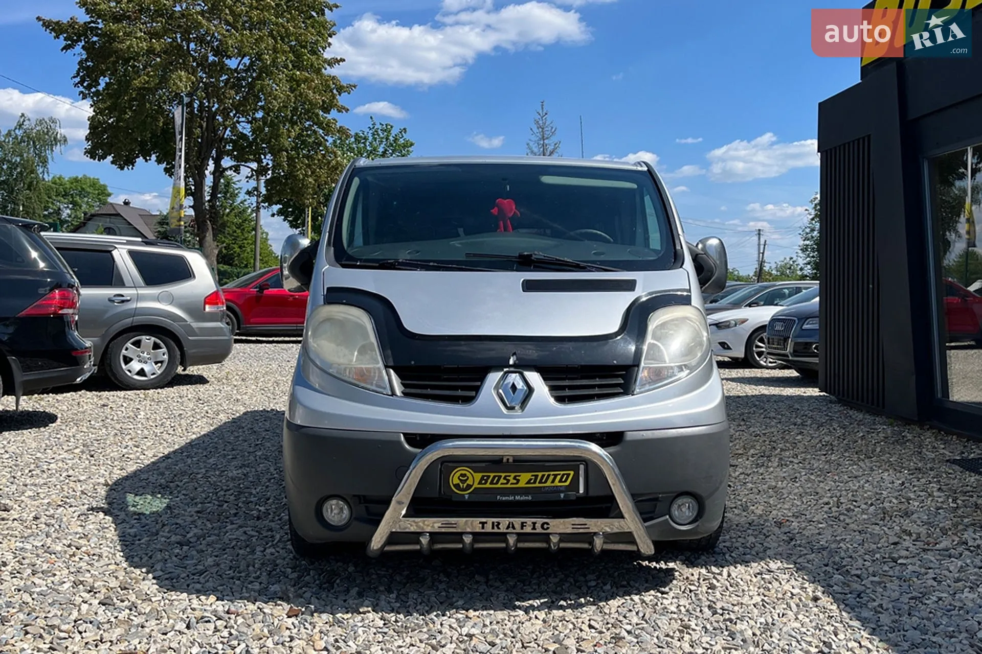2011 Renault Trafic - мініатюра 2