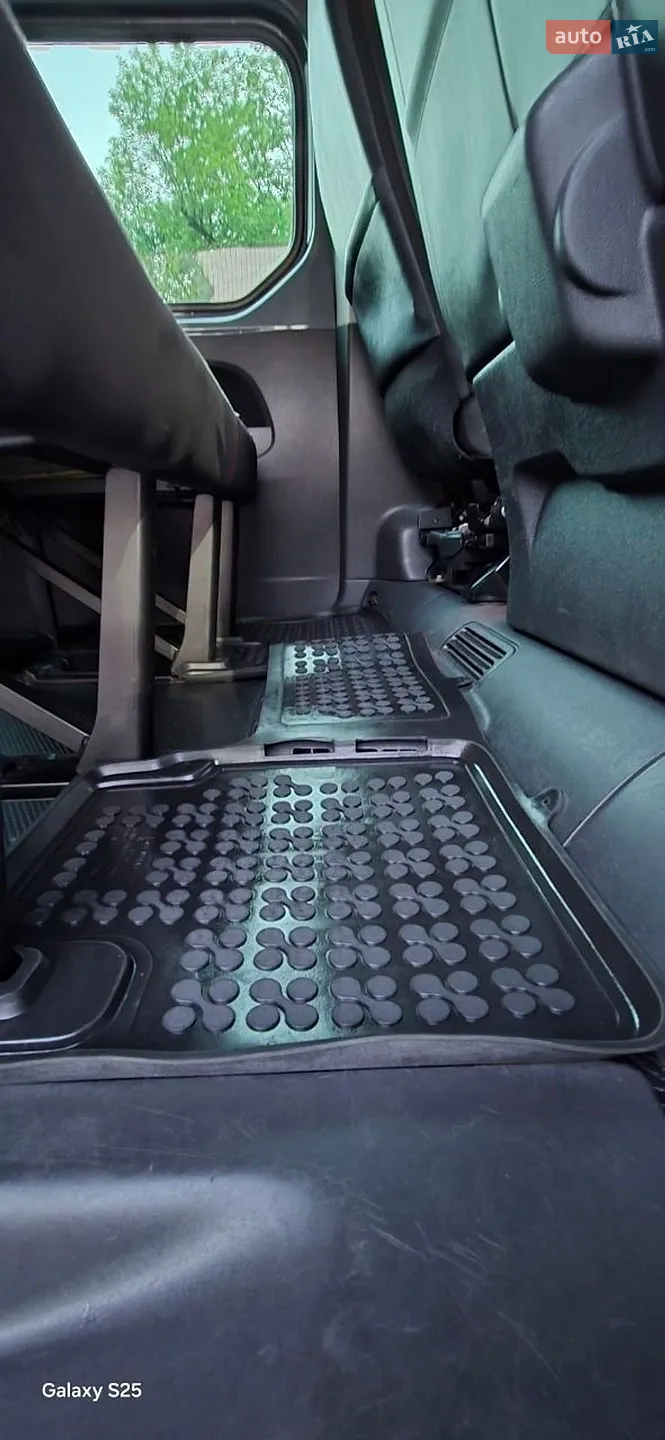 2020 Renault Trafic - мініатюра 57