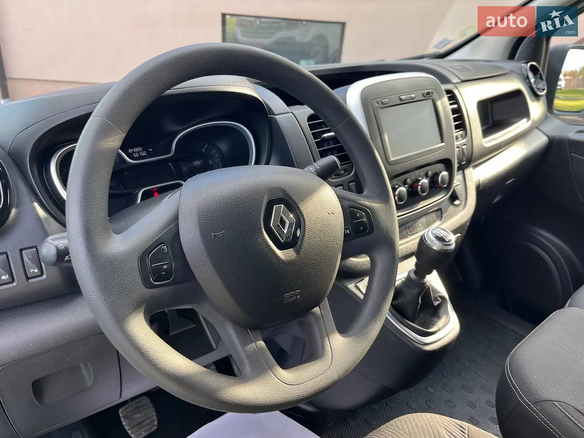 2021 Renault Trafic - мініатюра 10