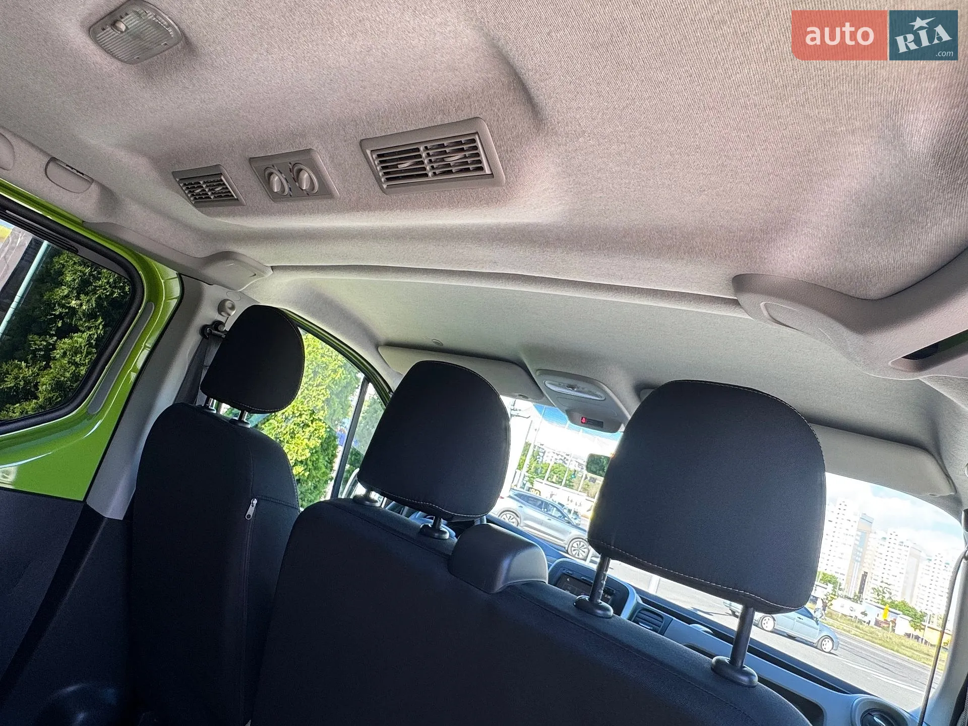 2015 Renault Trafic - мініатюра 59