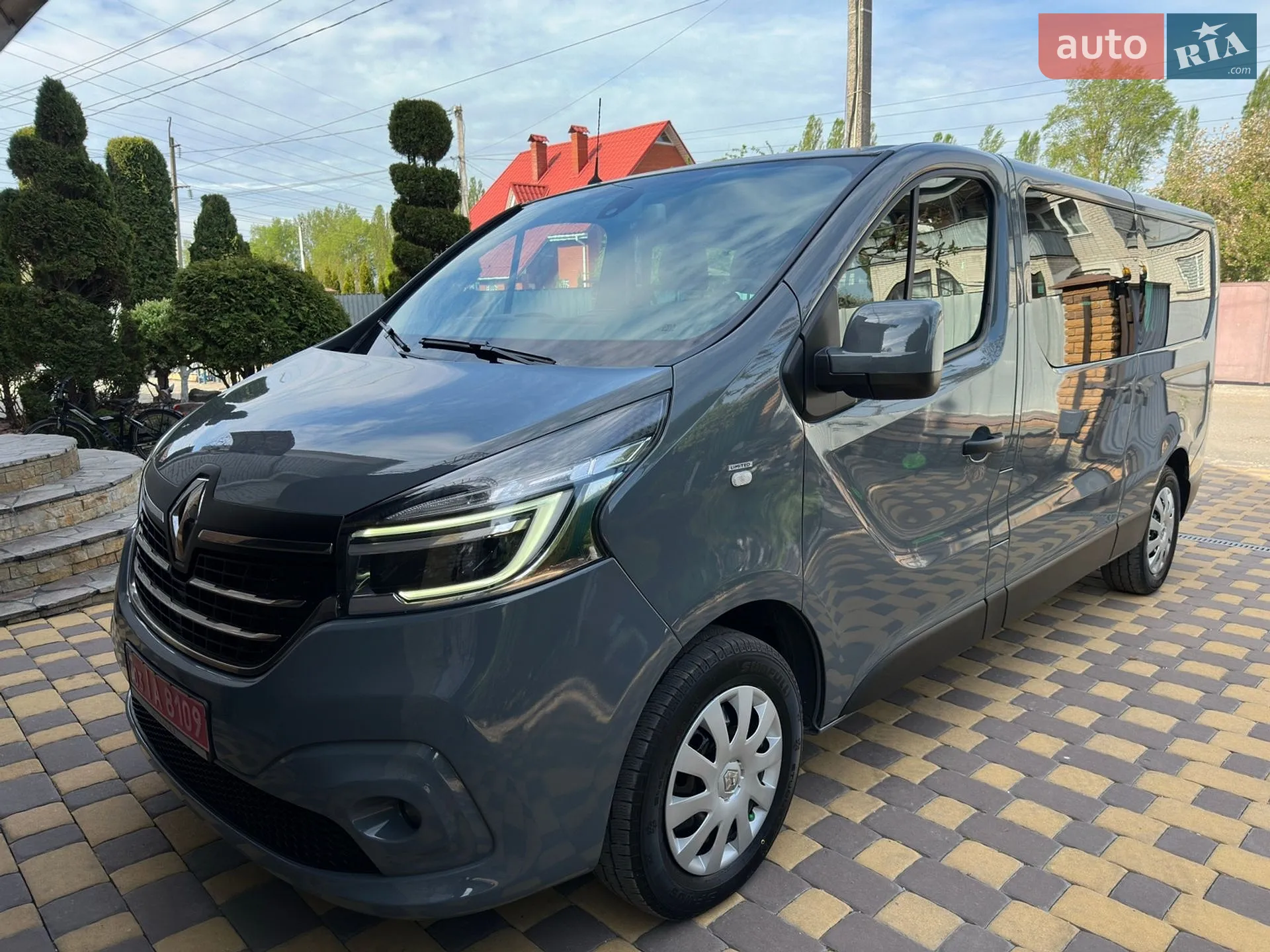 2021 Renault Trafic - фото 1