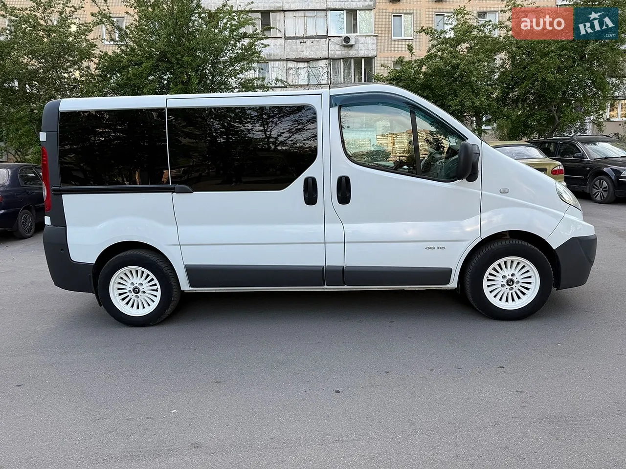 2015 Renault Trafic - мініатюра 11