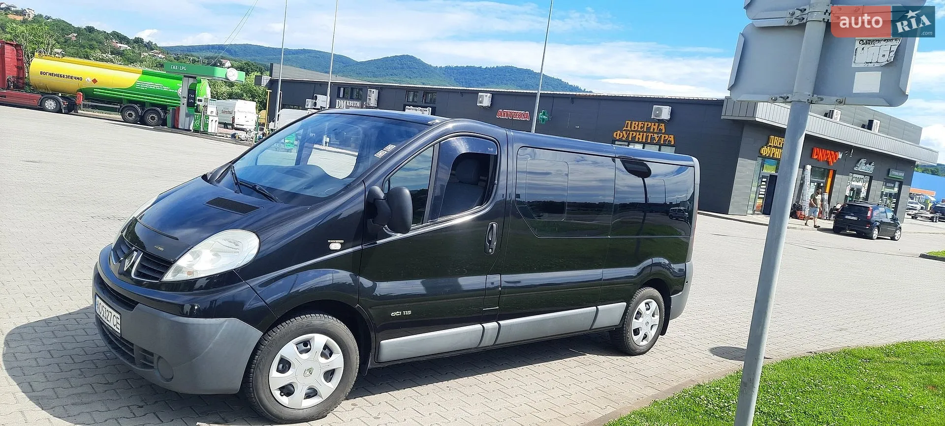 2011 Renault Trafic - мініатюра 3