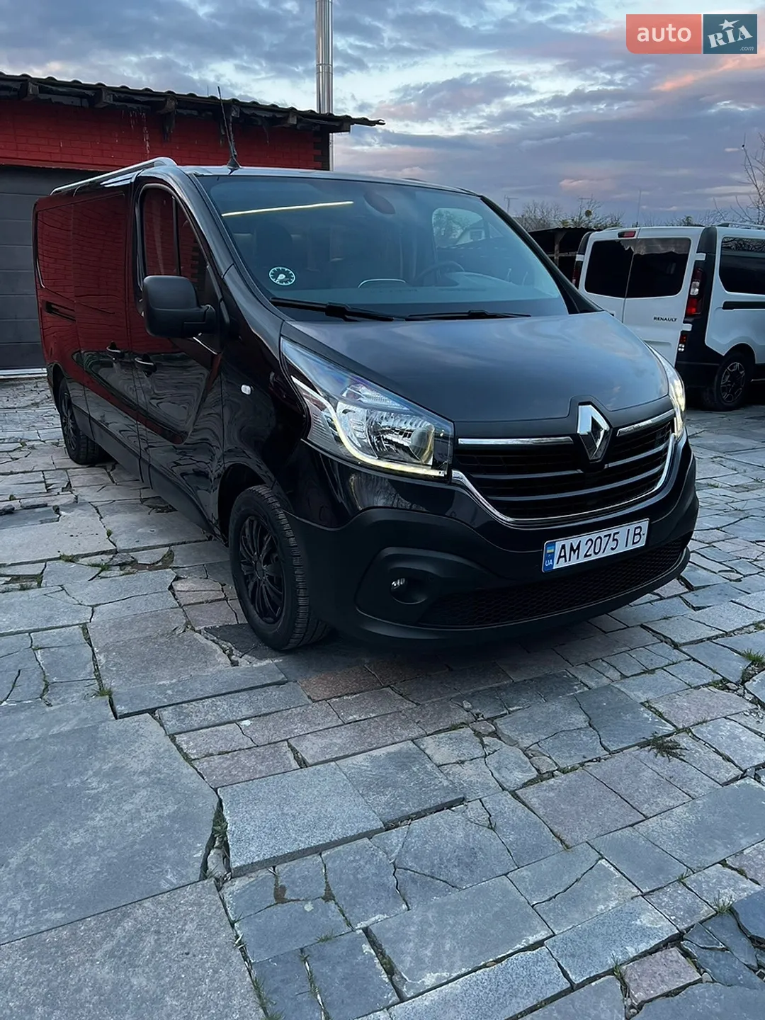 Renault Trafic 2021 VIN VF1FL000167838635 фото оголошення 4 з 8